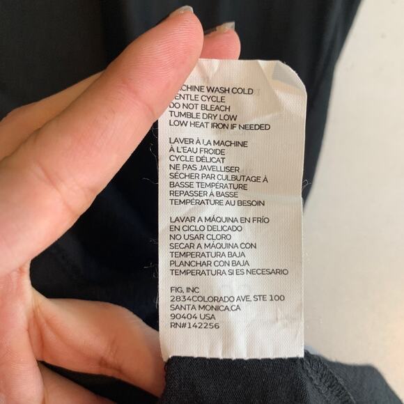 Figs Shirt Women XS Extra Small Black Super Soft Short Sleeve Underscrub Scrub - Picture 9 of 11